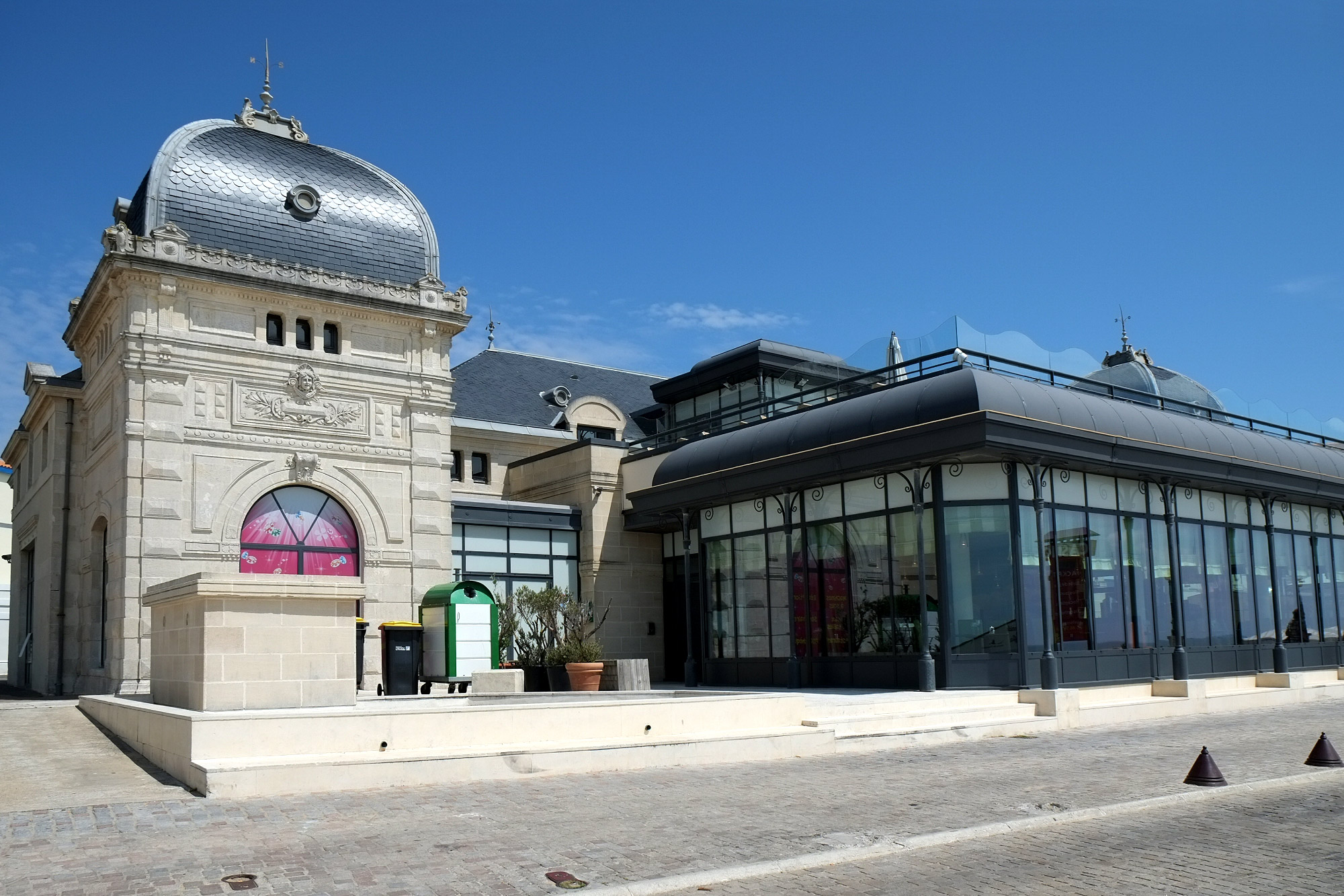 Casino Châtelaillon-Plage Charente-Maritime (Photo License CC-BY-SA-3.0)